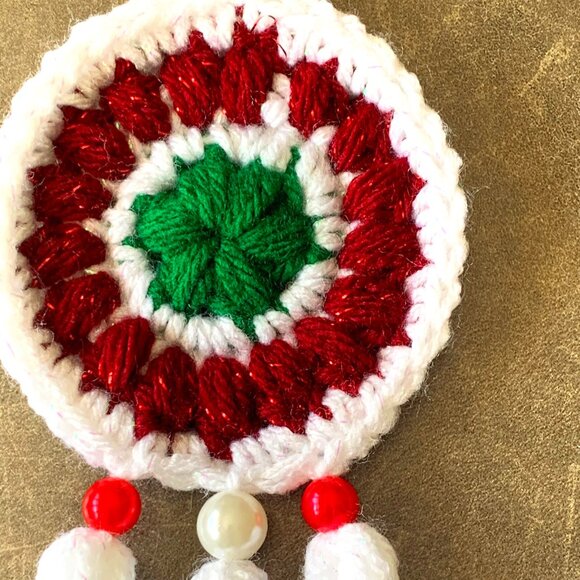 NEW 6 Christmas Hand Crocheted Dream Catchers - Picture 3 of 7